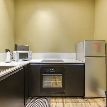 Designer Finish, 2br With Smart Tv & Wifi By 360 Estates סליאמה