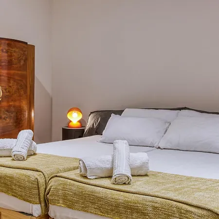 Designer Finish, 2br With Smart Tv & Wifi By 360 Estates Sliema